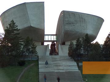 Image: Banská Bystrica 2004, The museum building from 1969, Stiftung Denkmal
