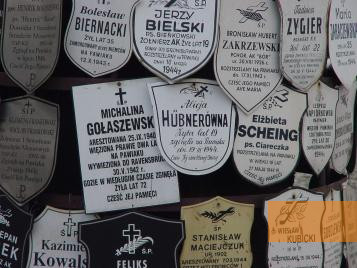 Image: Warsaw, 2002, Plaques for the victims who died at the Pawiak Prison or were deported from here, Boris Kester