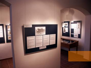 Image: Lüneburg, 2007, View of the exhibition at the Educational and Memorial Centre, Raimond Reiter