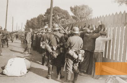 Image: Częstochowa, 1939, Photo from September 4, 1939, the »Bloody Monday«, USHMM