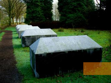 Image: Westerbork, 2006, Five coffins symbolise the destinations of the deportations, Ronnie Golz