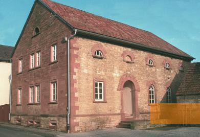 Image: Wenkheim, undated, Former Synagogue, exterior view, Klaus Reinhart