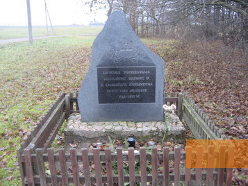 Image: Yurburg, 2011, Memorial for Lithuanian partisans, Stiftung Denkmal