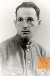 Image: Rostov-on-Don, undated, Alexander Pechersky in uniform, public domain
