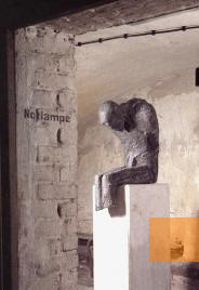 Image: Düsseldorf, 1989, View into the cellar of the memorial with the sculpure »Victim« by , Walter Klein