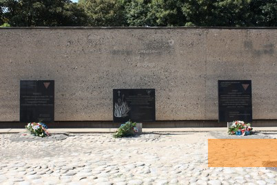 Image: Warsaw, 2013, Memorial plaques, Stiftung Denkmal