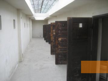 Image: Terezín, 2009, Block of cells in the Small Fortress, Stiftung Denkmal, Adam Kerpel-Fronius