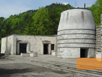 Image: Nemecká, 2004, Memorial at the former lime works, Stiftung Denkmal