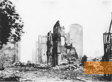 Bild:Gernika, 1937, Die Ruinen der Stadt, Bundesarchiv, Bild 183-H25224