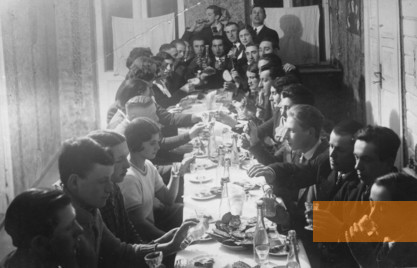 Bild:Jurburg, 1930er Jahre, Zusammenkunft der zionistischen Jugendorganisation »Betar«, Jack Cossid, Chicago
