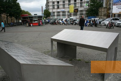 Image: Bielefeld, 2012, The two lecterns of the memorial, Stadtarchiv Bielefeld