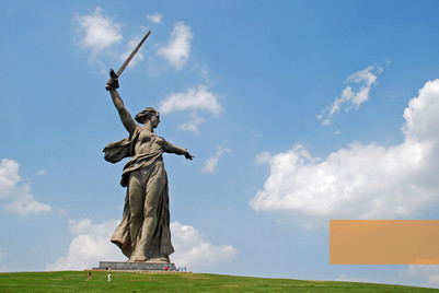 Image: Volgograd, 2011, »The Motherland Calls«, Rob Atherton – www.bbmexplorer.com