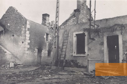 Image: Maillé, 1944, Destroyed houses, Maison du Souvenir