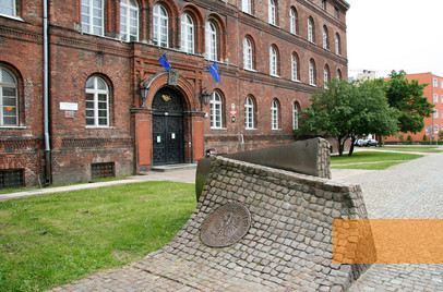Image: Gdańsk, 2012, The building of the Polish post office, Armin Krake