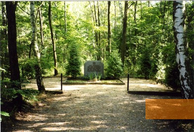 Image: Wildgrube, 1999, Monument at kilometre 106.7 of the railway line, Erika Arlt 