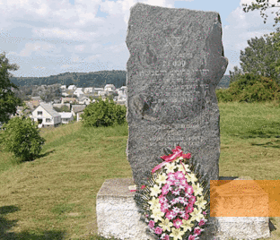 Image: Slonim, 2008, Memorial near the village Petralevichi 1, www.eilatgordinlevitan.com