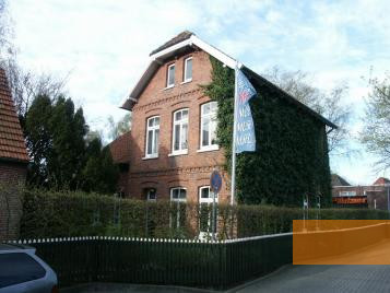 Image: Esens, 2004, Das August-Gottschalk-Haus, Detlef Kiese