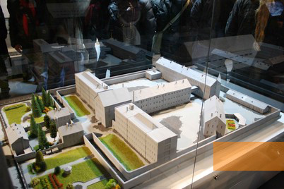 Image: Słońsk, 2015, Model of the prison building in the exhibition, Stiftung Denkmal
