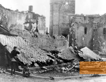 Image: Oradour-sur-Glane, 1944, Destroyed houses a few days after the massacre, Yad Vashem
