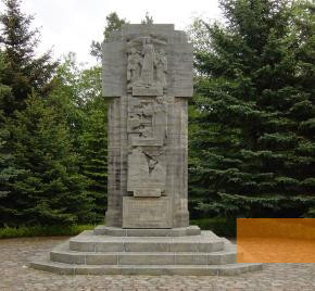 Image: Neuburxdorf, 2004, Memorial erected by French POWs in 1944 on the prisoners of war cemetery, Graham Johnson