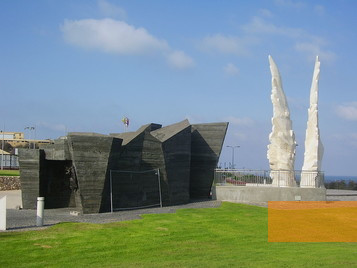 Image: Netanya, 2012, General view of the memorial, Avishai Teicher