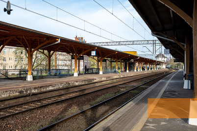 Image: Wrocław, 2018, Platform at the railway station, Generalkonsulat Breslau