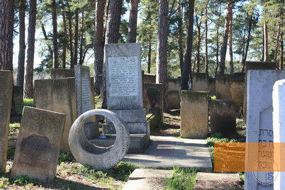 Image: Slavuta, 2013, Jewish cemetery, Yevgenni Shnayder