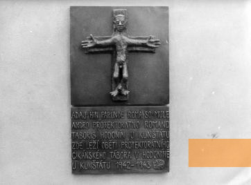 Image: Hodonín, undated, Memorial plaque next to a mass grave close to the former camp site, Archiv Muzea romské kultury