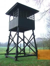 Bild:Westerbork, 2006, Wachturm, Ronnie Golz