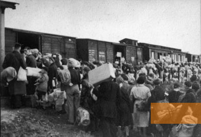 Bild:Westerbork, 1942, Deportation ins Vernichtungslager Auschwitz, Yad Vashem