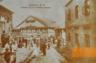 Bild:Winnyzja, o.D., Alte Ortsaufnahme mit der früheren Hauptsynagoge der Stadt, myshtetl.org