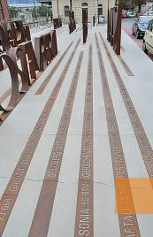 Image: Borgo San Dalmazzo, 2007, Detailed view of the memorial to the deportations at the train station, Comune di Borgo San Dalmazzo