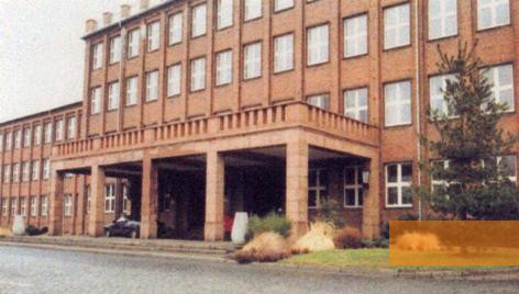 Image: Leipzig, 2002, Main building of HASAG factory I, Förderverein »Dr. Margarete Blank« e.V.