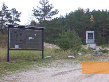 Image: Kalevi-Liiva, 2004, Information board and Memorial to the Murdered Jews, Stiftung Denkmal