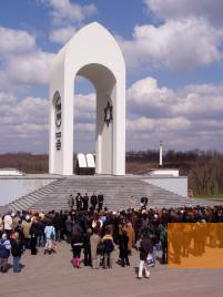 Image: Kharkov, December 14, 2002, Dedication of the Memorial at Drobitskiy Yar, Tatyana Nikolaevna Krasnova