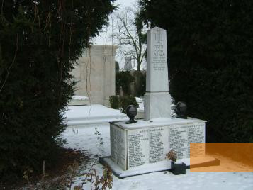Image: Arad, 2006, Monument with the names of Holocaust victims from Arad, Stiftung Denkmal, Roland Ibold