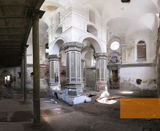 Image: Slonim, 2010, Interior view of the baroque synagogue, AleBurd
