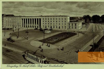 Bild:Königsberg, o.D., Der Platz vor dem Nordbahnhof in der Zeit des Nationalsozialismus, Stiftung Denkmal