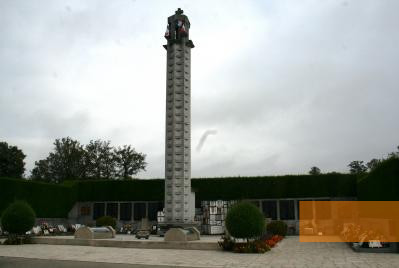 Image: Oradour-sur-Glane, 2009, Monument on the cemetery, Alain Devisme