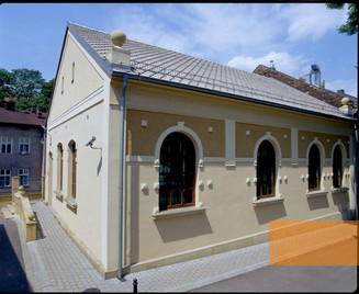 Image: Oświęcim, 2009, The restored Chevra Lomdei Mishnayot Synagogue, Centrum Żydowskie w Oświęcimiu