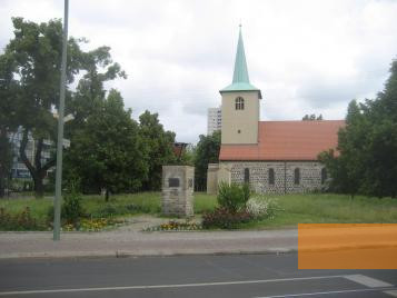 Image: Berlin, 2010, Memorial and old parish church on Loeperplatz, Stiftung Denkmal