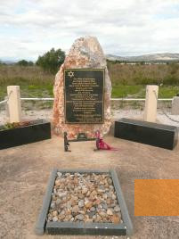 Image: Rivesaltes, 2009, Stele to the deported Jews, MMCR/CGPO