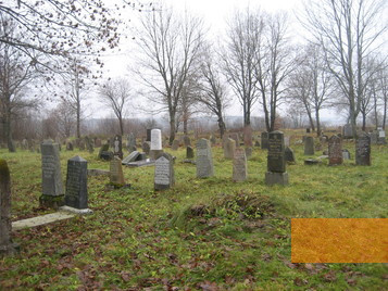 Bild:Jurburg, 2011, Auf dem Friedhof, Stiftung Denkmal