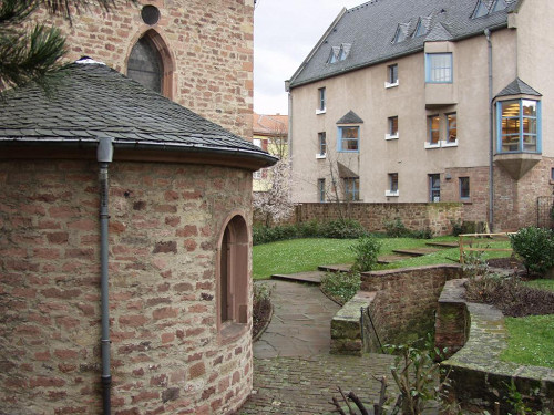 Worms, 2005, Die Raschi-Kapelle und das Raschi-Haus, Stadt Worms