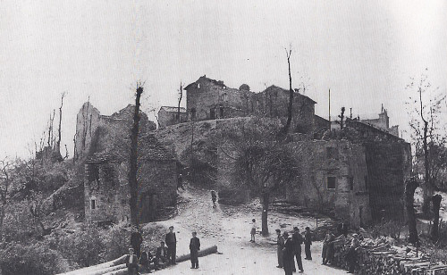 Monchio, o.D., Das von deutschen Truppen zerstörte Dorf nach dem Massaker vom März 1944, Comune di Montefiorino