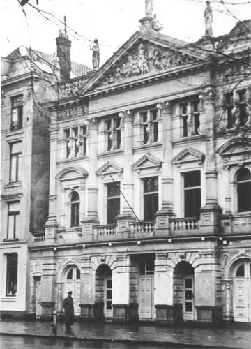 Amsterdam, 1942, Vorderfront der »Hollandsche Schouwburg«, NIOD