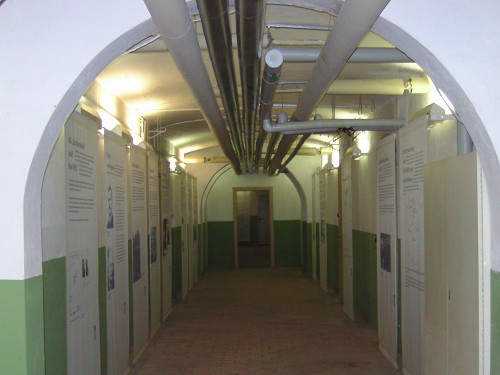 Bernburg, 2009, Ausstellung im Kellergang der Gedenkstätte Bernburg, Stiftung Denkmal, Constanze Jaiser