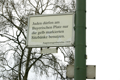 Berlin, 2008, Rückseite einer Tafel, Stiftung Denkmal