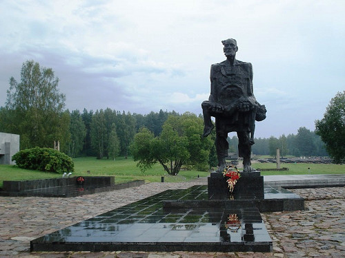 Chatyn, 2010, Im Zentrum der Gedenkstätte, Christian Dohnke