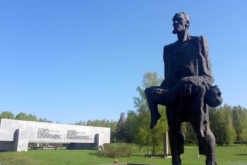Chatyn, 2018, Skulptur mit der Figur Josif Kaminskijs, Stiftung Denkmal